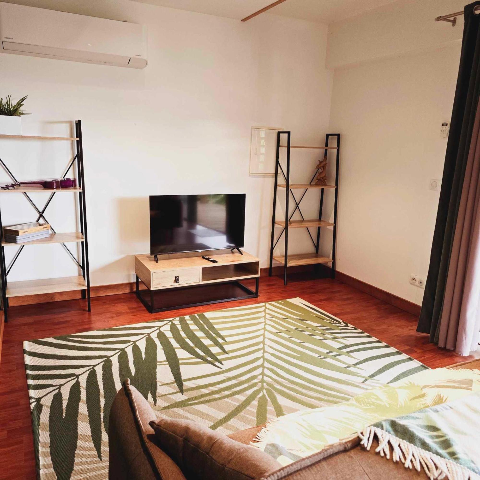 Fare Toahana, Accommodation With A Ocean View 帕皮提 外观 照片